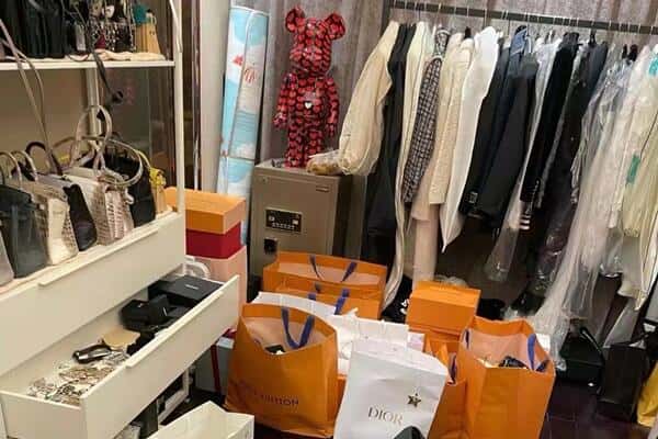 墨玉县回收一线品牌衣服